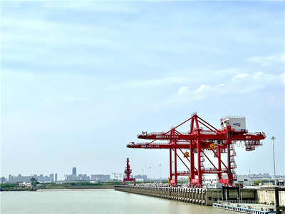 出海口搬到“家门口” 合肥打通新能源汽车出口“水水中转”通道，开启内陆开放新篇章